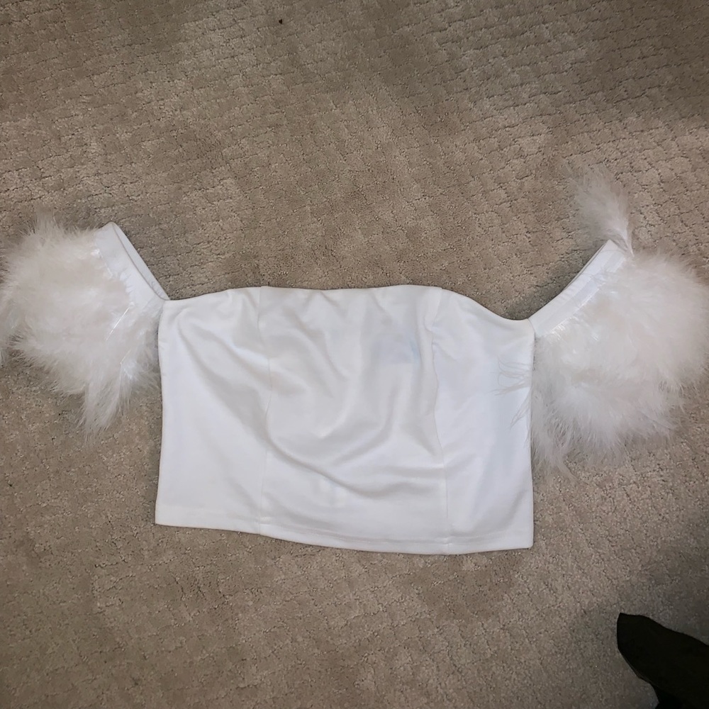 Worn once! Super cute just doesn’t fit anymore